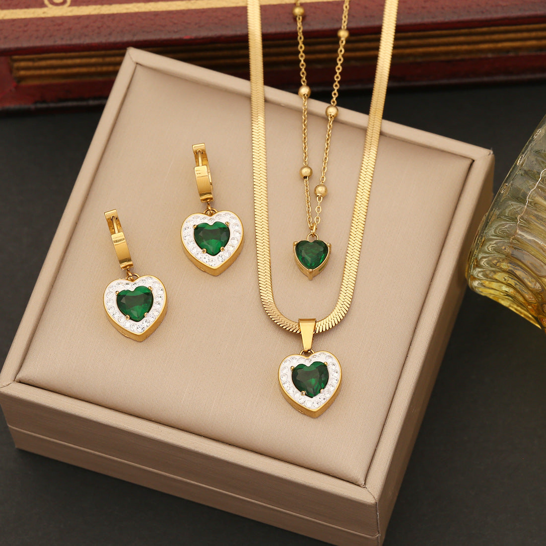 Green Heart Stone Jewelry Set